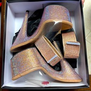 Size 9 beautiful pleasers brand new